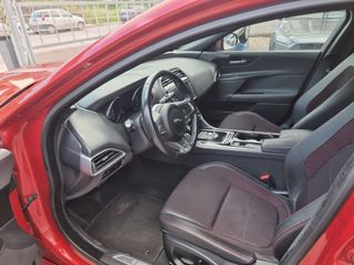 Jaguar XE 2015 XE 20d R-Sport-thumb-47