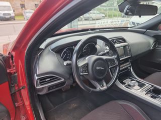 Jaguar XE 2015 XE 20d R-Sport-thumb-49