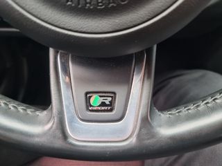 Jaguar XE 2015 XE 20d R-Sport-thumb-68
