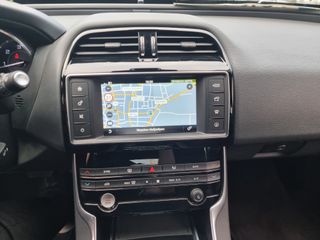 Jaguar XE 2015 XE 20d R-Sport-thumb-74