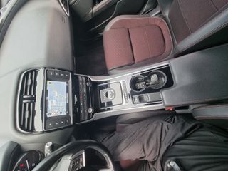 Jaguar XE 2015 XE 20d R-Sport-thumb-83