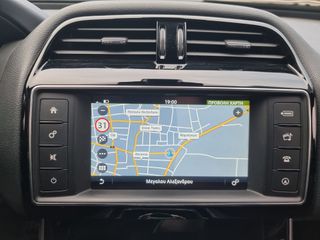 Jaguar XE 2015 XE 20d R-Sport-thumb-75
