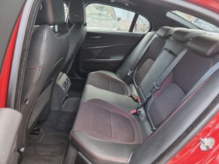 Jaguar XE 2015 XE 20d R-Sport-thumb-56