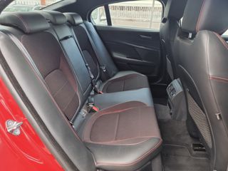 Jaguar XE 2015 XE 20d R-Sport-thumb-58