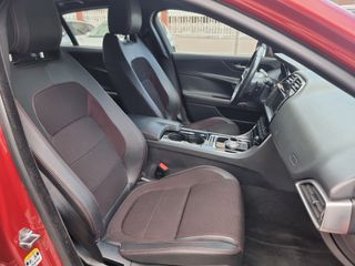 Jaguar XE 2015 XE 20d R-Sport-thumb-51
