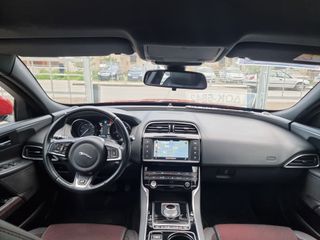 Jaguar XE 2015 XE 20d R-Sport-thumb-63