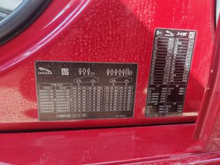 Jaguar XE 2015 XE 20d R-Sport-thumb-33