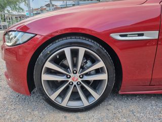 Jaguar XE 2015 XE 20d R-Sport-thumb-36