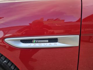 Jaguar XE 2015 XE 20d R-Sport-thumb-35