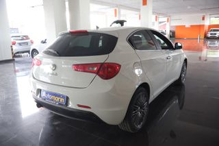 Alfa Romeo Giulietta 2012 Distinctive Pack / 6 Χρόνια Δωρεάν Service-thumb-5