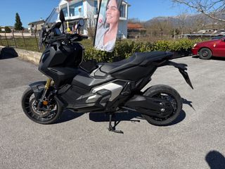 Honda 2024 Adv750