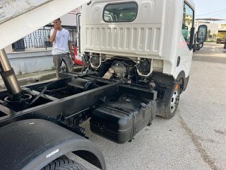 Ανατροπή Nissan 2007 Cabstar-thumb-18