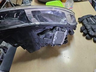 VOLVO V60 ΦΑΝΑΡΙ ΕΜΠΡΟΣ ΑΡΙΣΤΕΡΑ '16 XENON-thumb-2