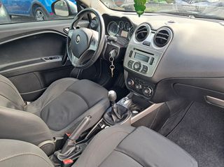 Alfa Romeo Mito 2012-thumb-5