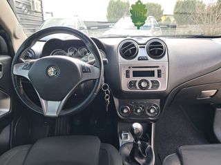 Alfa Romeo Mito 2012-thumb-7
