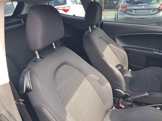 Alfa Romeo Mito 2012-thumb-17