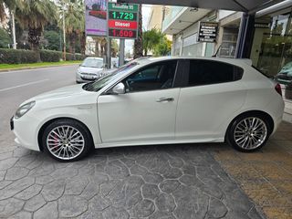 Alfa Romeo Giulietta 2011 1.6 JTDM 16V TURISMO-thumb-3