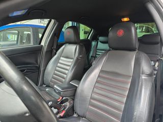 Alfa Romeo Giulietta 2011 1.6 JTDM 16V TURISMO-thumb-15