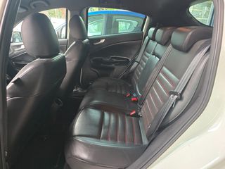 Alfa Romeo Giulietta 2011 1.6 JTDM 16V TURISMO-thumb-24