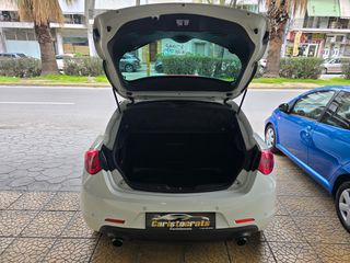 Alfa Romeo Giulietta 2011 1.6 JTDM 16V TURISMO-thumb-28