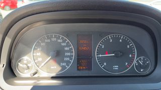 Mercedes-Benz A 160 2011 Mercedes-Benz A 160 2011 AVANTGARDE AUTOMATIC-thumb-15