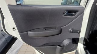 Mercedes-Benz A 160 2011 Mercedes-Benz A 160 2011 AVANTGARDE AUTOMATIC-thumb-22