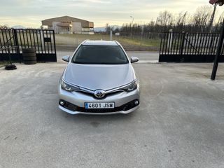 Toyota Auris 2016