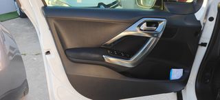 Peugeot 2008 2017 ALLURE-thumb-13