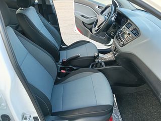 Hyundai i 20 2016-thumb-10
