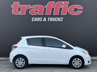 Toyota Yaris 2014 YARIS 1.3 VVTI Automatic-thumb-5