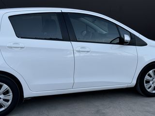 Toyota Yaris 2014 YARIS 1.3 VVTI Automatic-thumb-7