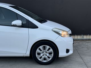 Toyota Yaris 2014 YARIS 1.3 VVTI Automatic-thumb-8