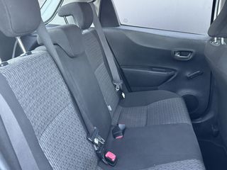 Toyota Yaris 2014 YARIS 1.3 VVTI Automatic-thumb-12