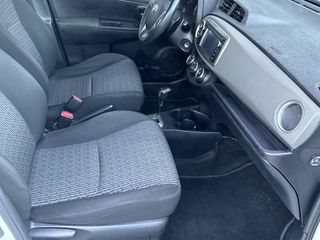 Toyota Yaris 2014 YARIS 1.3 VVTI Automatic-thumb-14