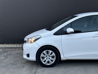 Toyota Yaris 2014 YARIS 1.3 VVTI Automatic-thumb-19