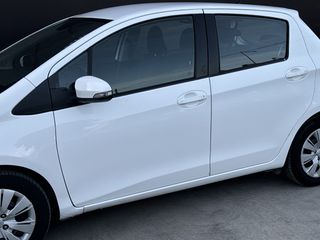 Toyota Yaris 2014 YARIS 1.3 VVTI Automatic-thumb-21