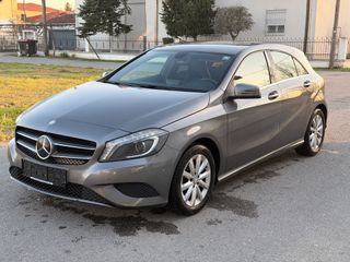 Mercedes-Benz A 180 2015 A180D STYLE