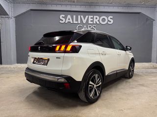 Peugeot 3008 2017 1.2 PURETECH 130 ALLURE-thumb-9