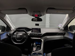 Peugeot 3008 2017 1.2 PURETECH 130 ALLURE-thumb-25