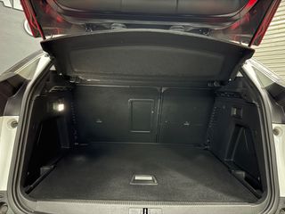 Peugeot 3008 2017 1.2 PURETECH 130 ALLURE-thumb-29