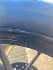 Aprilia Tuono 2006-thumb-6
