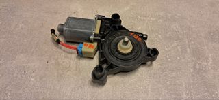SKODA OCTAVIA 6 / VW GOLF / AUDI A3 / ΜΟΤΕΡ ΠΑΡΑΘΥΡΟΥ EMΠΡΟΣ ΔΕΞΙΟ 5Q0959802 B / 0130822716 / S850202100