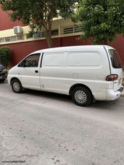 Μοτέρ Hyundai H1 2.400 βενζίνη 193.000 χιλιόμετρα 2000 μοντελο μοντέλο