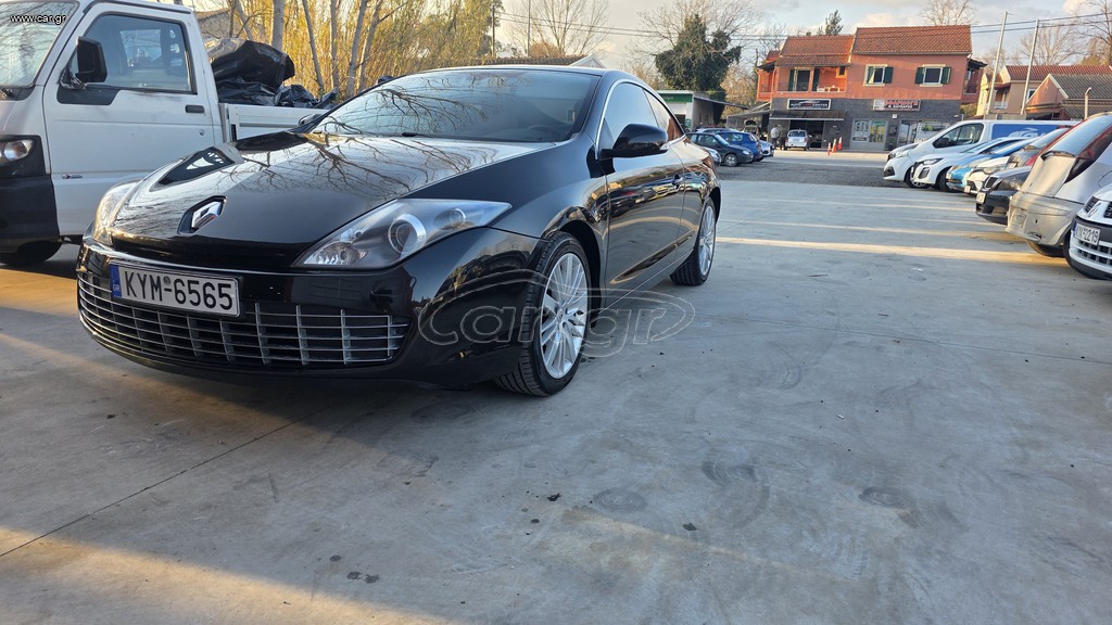 Renault Laguna 2010 coupe