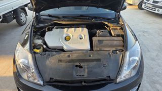 Renault Laguna 2010 coupe-thumb-10