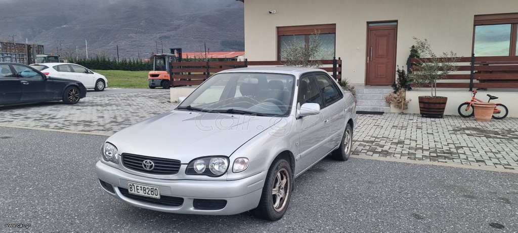 Toyota Corolla 2000