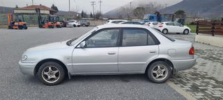 Toyota Corolla 2000-thumb-1