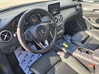 Mercedes-Benz CLA 200 2018 AMG LOOK-thumb-15