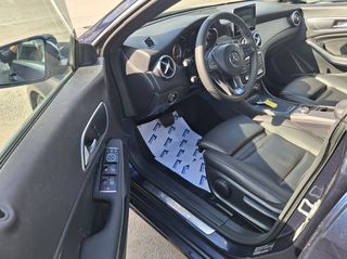 Mercedes-Benz CLA 200 2018 AMG LOOK-thumb-18