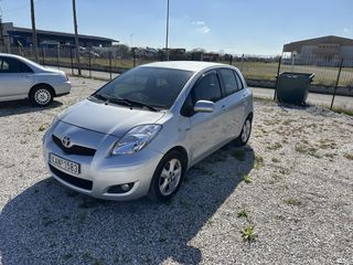 Toyota Yaris 2007-thumb-2